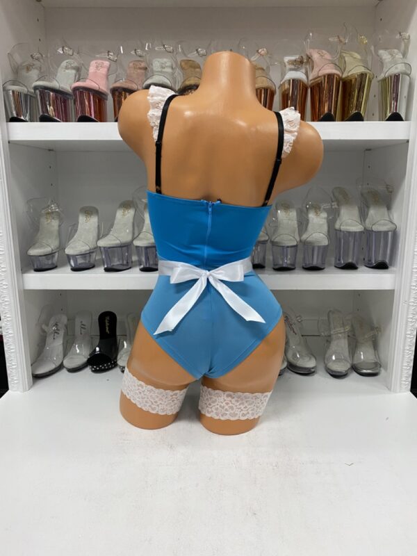 Curious Miss Alice - Image 4