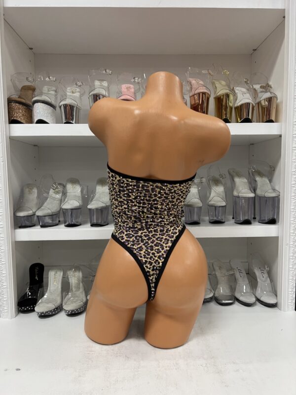 Daisy Pattern Rhinestone Romper - Image 12
