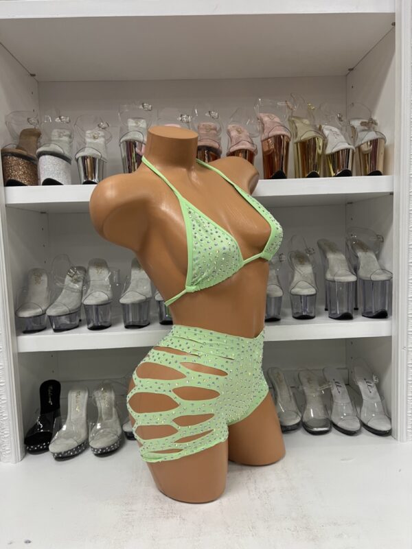 Solid Cut Short Triangle Top Rhinestone Set - Image 65