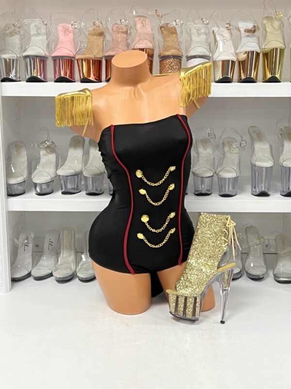 Ravishing Ringleader - Image 2