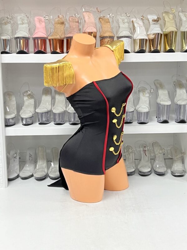 Ravishing Ringleader - Image 4