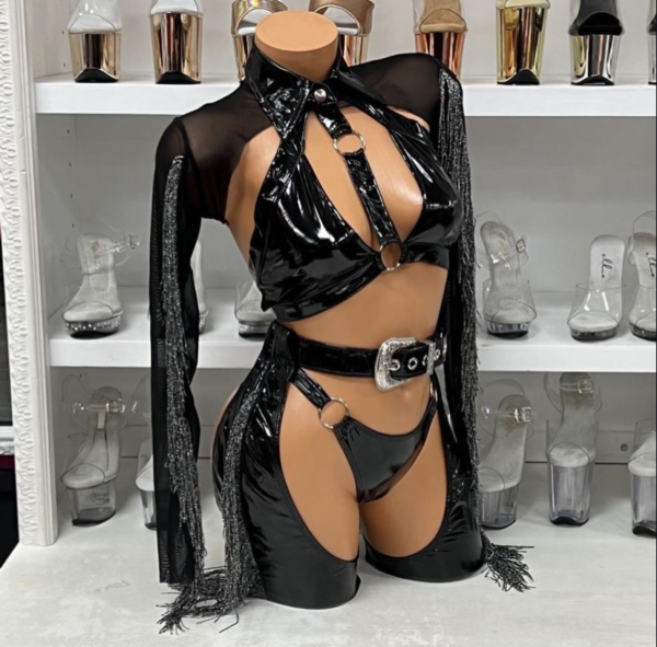 Wild West Sexy Cowgirl - Image 3