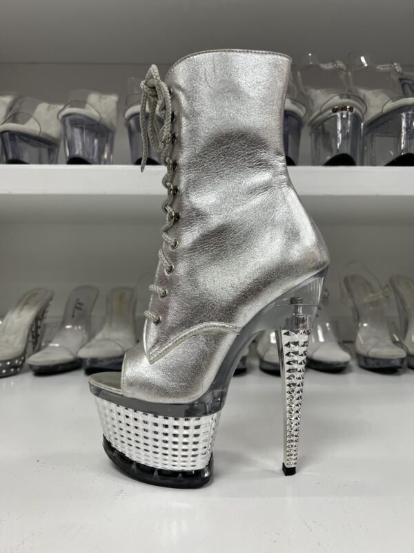 Silver Leather 7" Booties