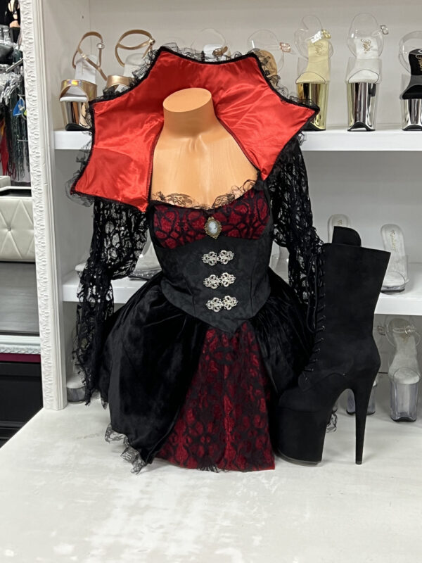 Victorian Vampire - Image 4