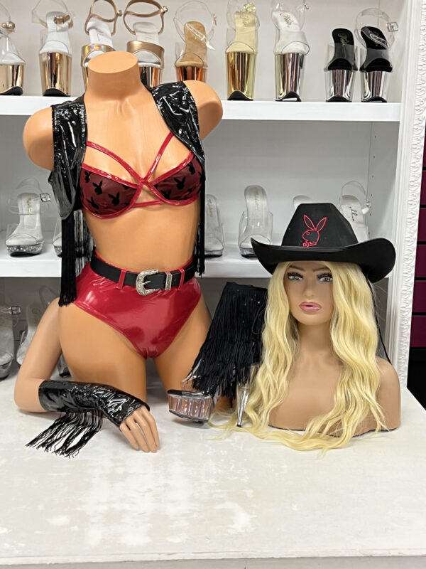 Buckaroo Cowgirl