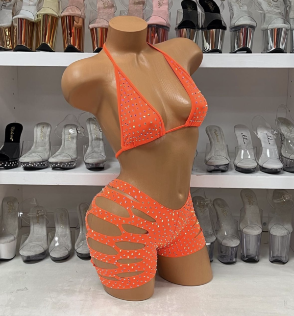 Solid Cut Short Triangle Top Rhinestone Set - Image 23