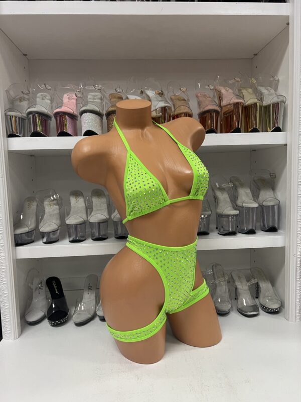 Solid Layla Rhinestone Wrapped Short Set - Image 52