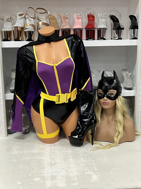 Bombshell Bat