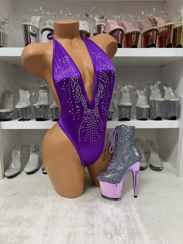 Solid V-Neck Rhinestone Romper - Image 9