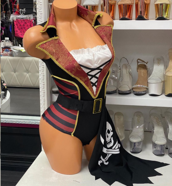 Sultry Swashbuckler - Image 3