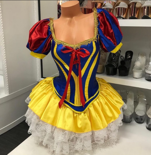 Fairytale Snow White - Image 3