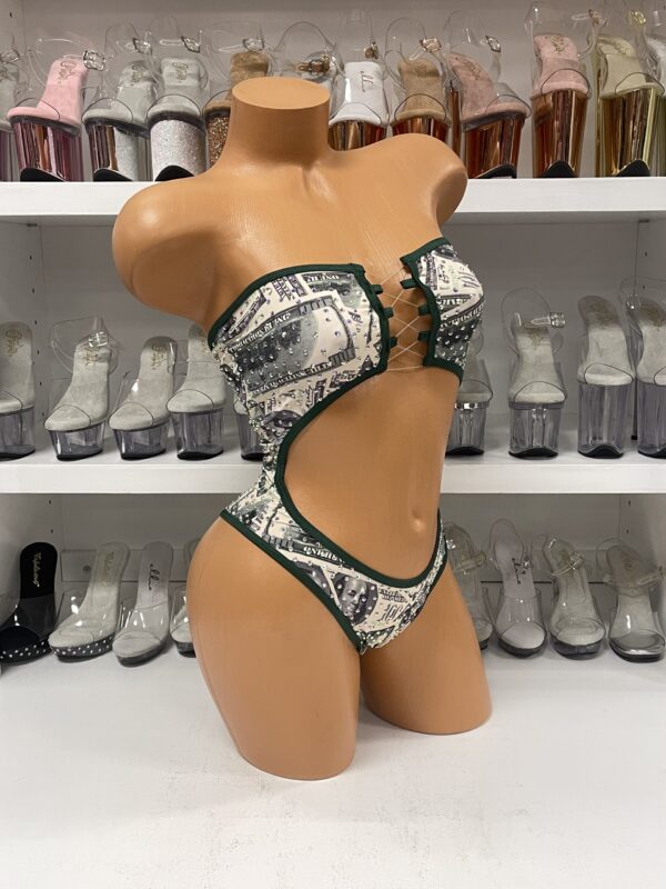 Daisy Pattern Rhinestone Romper - Image 7