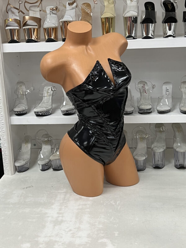 Breathtaking Black Vinyl Sexy Bunny Costume - Image 4