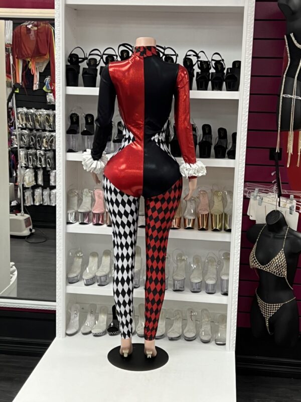Villainous Vixen - Image 4
