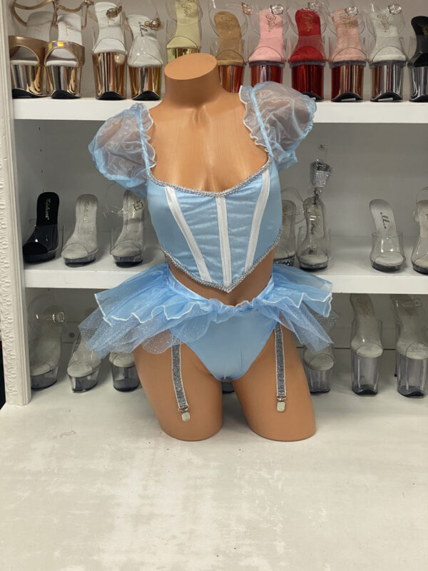 Glass Slipper Cinderella - Image 3