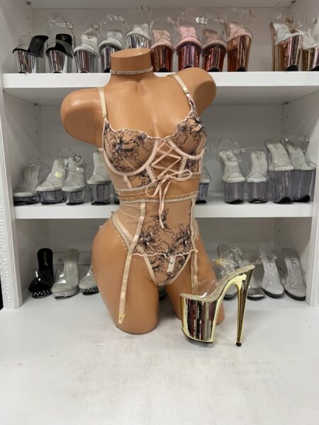 Peach 3pc Garter Set