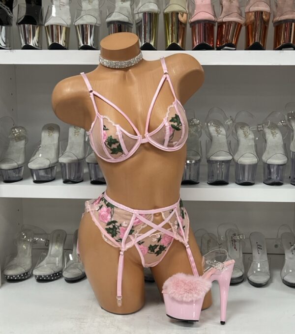 Baby Pink Floral Three Piece Garter Set
