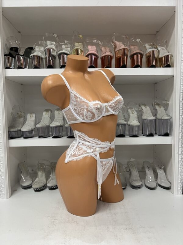 White Lace Fantasy 3-Piece Garter Lingerie Set - Image 4