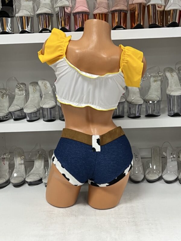 Playful Story Cowgirl - Image 3