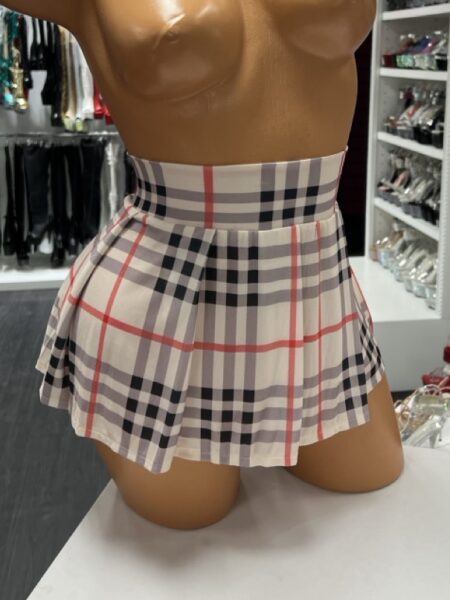 Beige plaid pleated skirt with high waist and short hemline