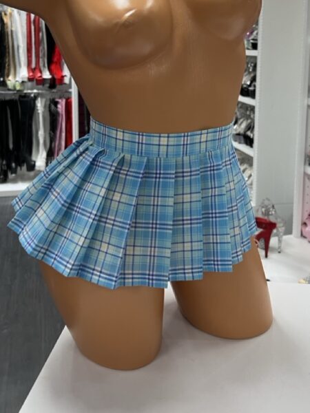 Blue plaid pleated mini skirt with high waist