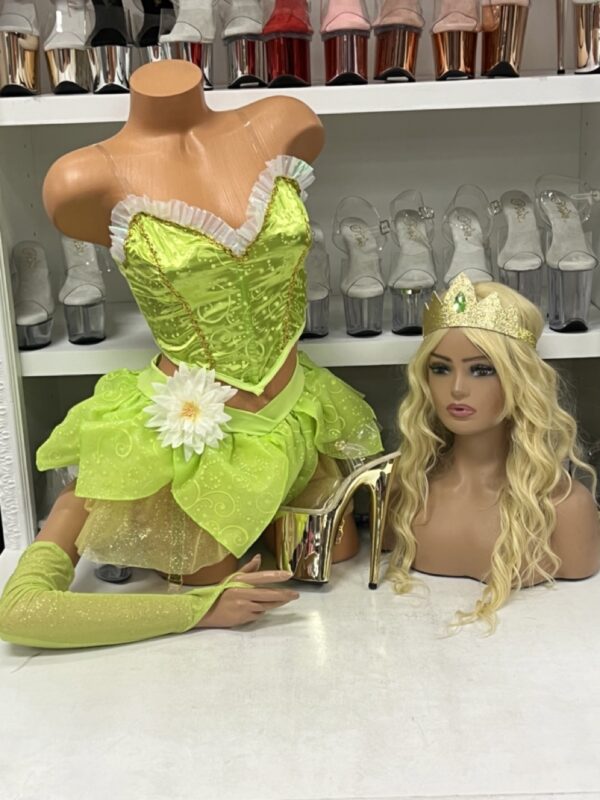 “Bayou Babe Costume green Leg Avenue set with crown and gloves”