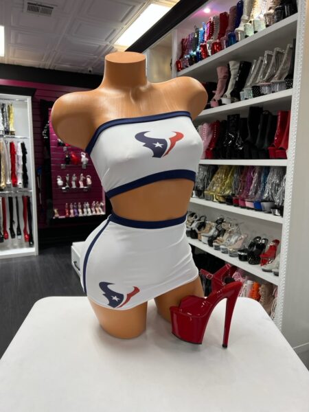 Sporty tube top and mini skirt performance set displayed on mannequin