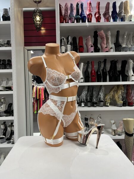 Happily Ever After Lingerie white embroidered lace bridal garter set with underwire bra and matching bottoms